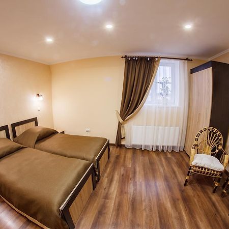Panorama Apart-Hotel Kamjanets-Podilsky Buitenkant foto
