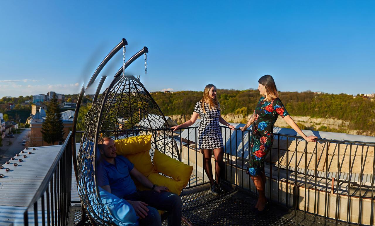 Panorama Apart-Hotel Kamjanets-Podilsky Buitenkant foto